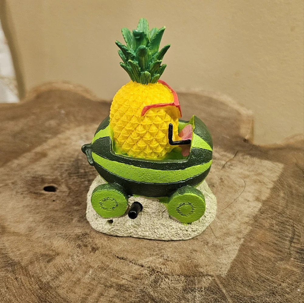 Top Fin Pineapple Watermelon Fish Decor Bundle